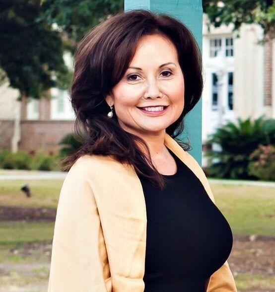 Land Listing Agent Photo