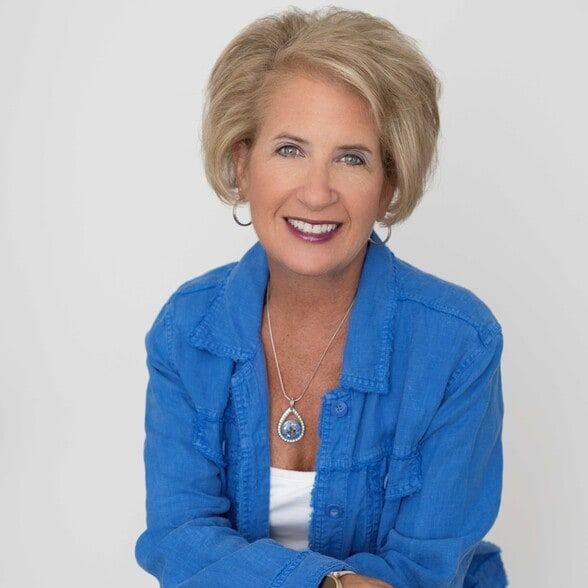 Land Listing Agent Photo