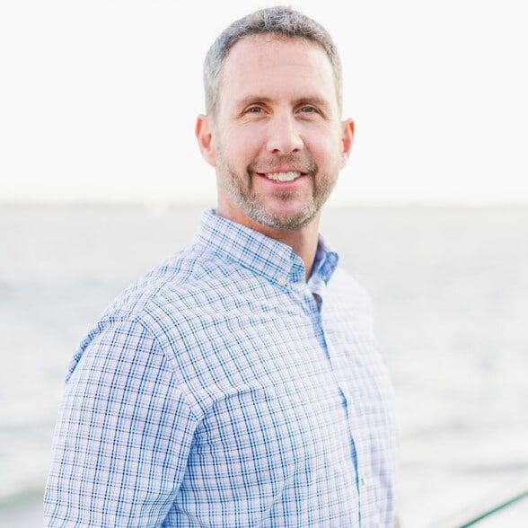 Land Listing Agent Photo