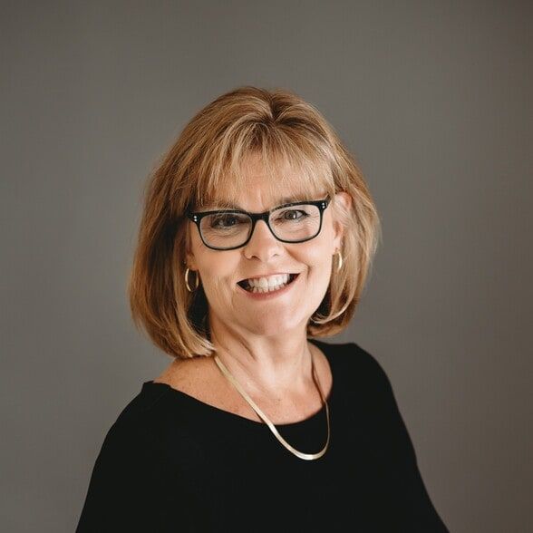 Land Listing Agent Photo