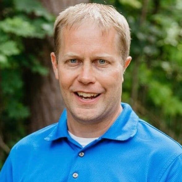 Land Listing Agent Photo