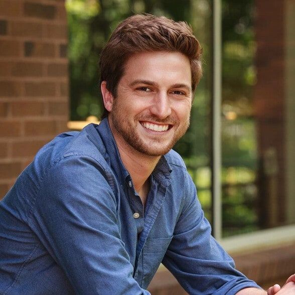 Land Listing Agent Photo