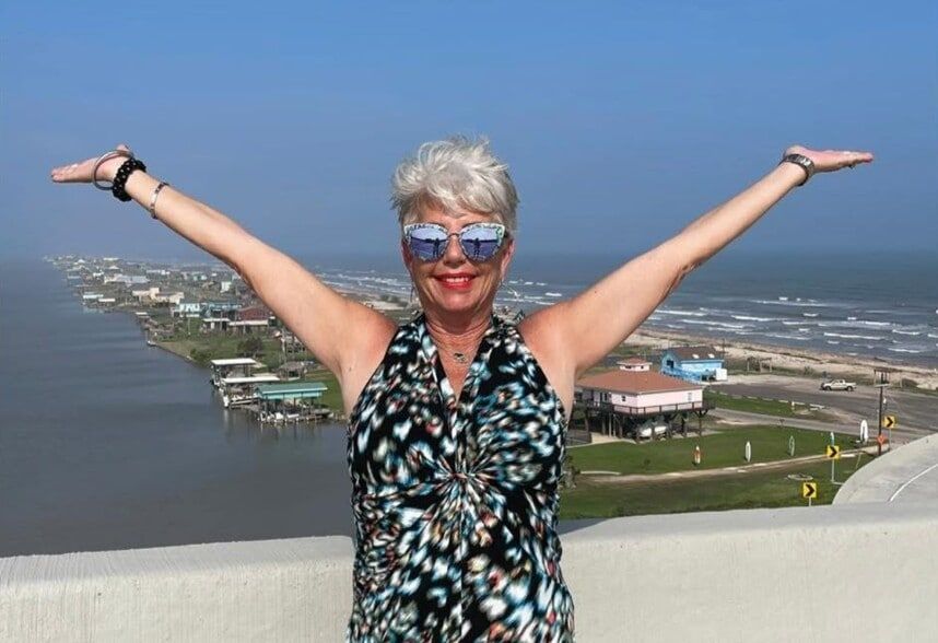 Land Listing Agent Photo