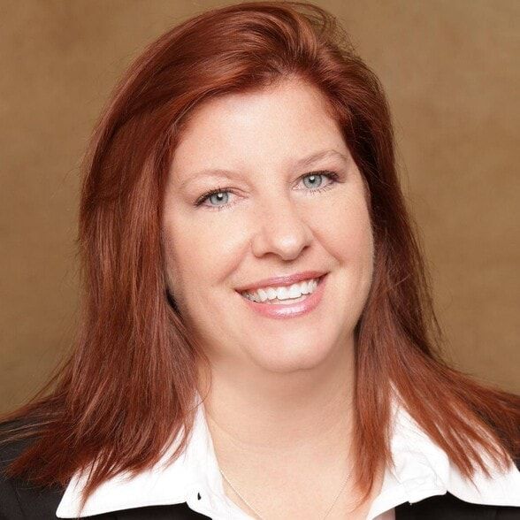 Land Listing Agent Photo