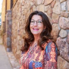 Land Listing Agent Photo