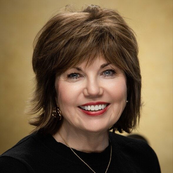 Land Listing Agent Photo