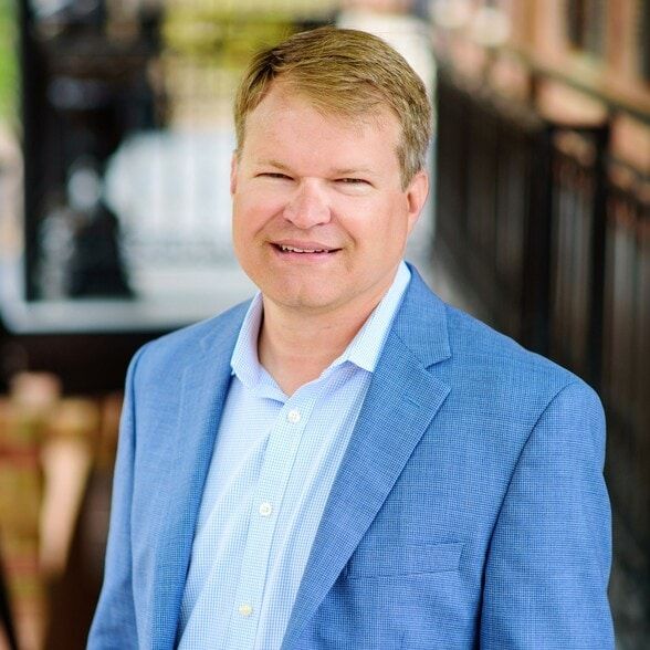 Land Listing Agent Photo