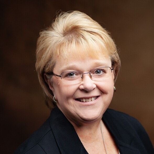 Land Listing Agent Photo