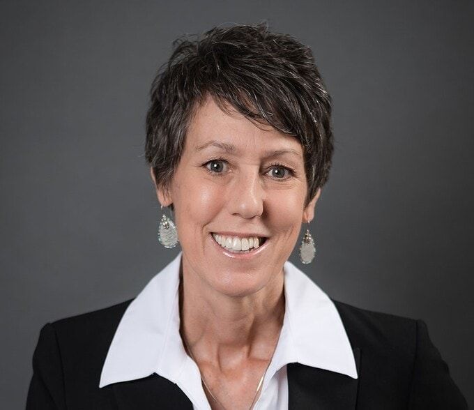 Land Listing Agent Photo