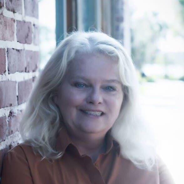 Land Listing Agent Photo