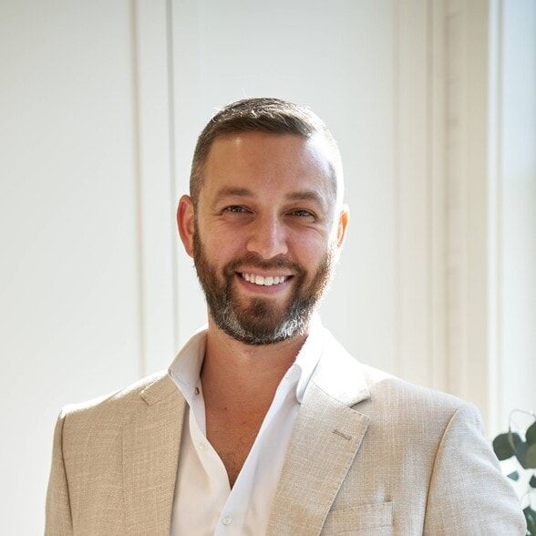 Land Listing Agent Photo