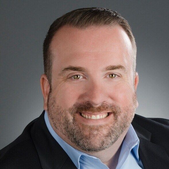 Land Listing Agent Photo