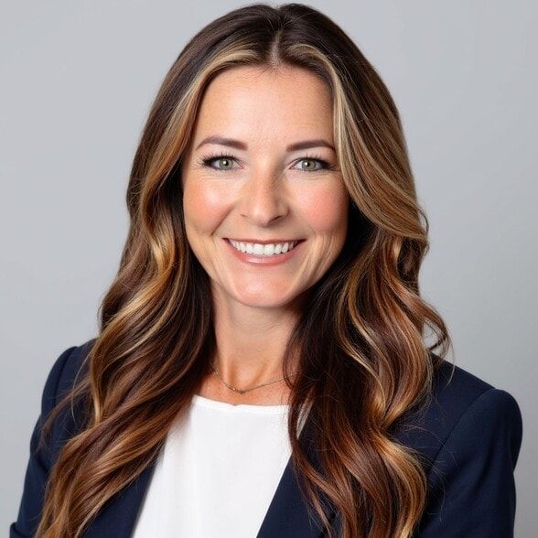 Land Listing Agent Photo