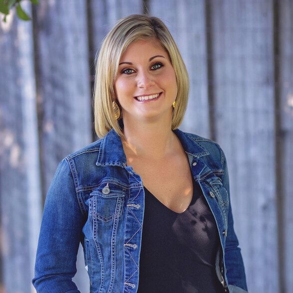 Land Listing Agent Photo