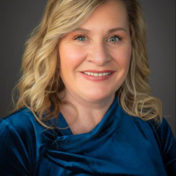 Land Listing Agent Photo