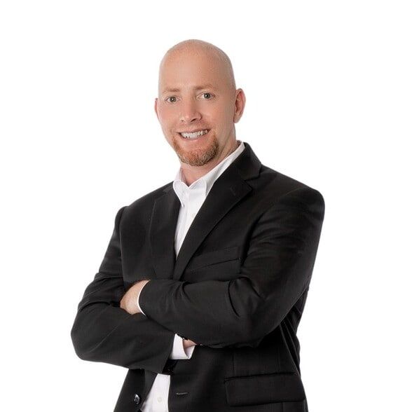 Land Listing Agent Photo