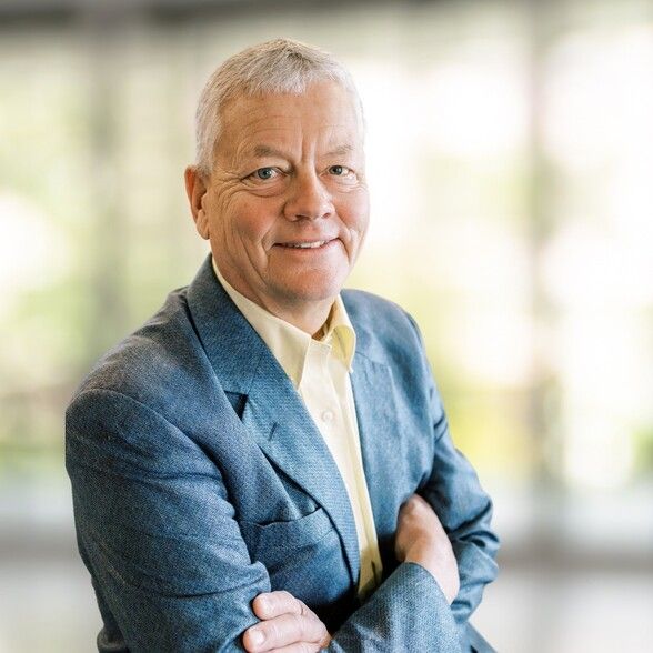 Land Listing Agent Photo