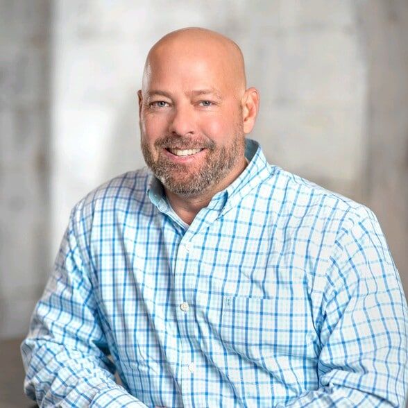 Land Listing Agent Photo