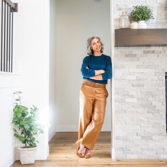 Land Listing Agent Photo