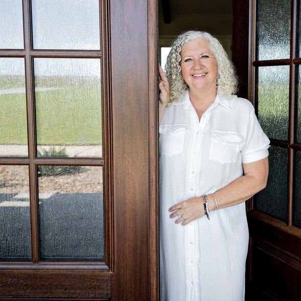 Land Listing Agent Photo