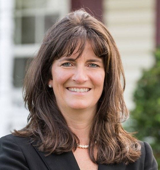 Land Listing Agent Photo