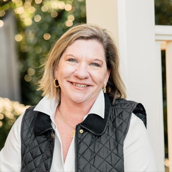 Land Listing Agent Photo