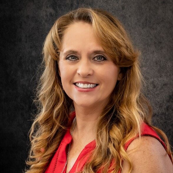 Land Listing Agent Photo