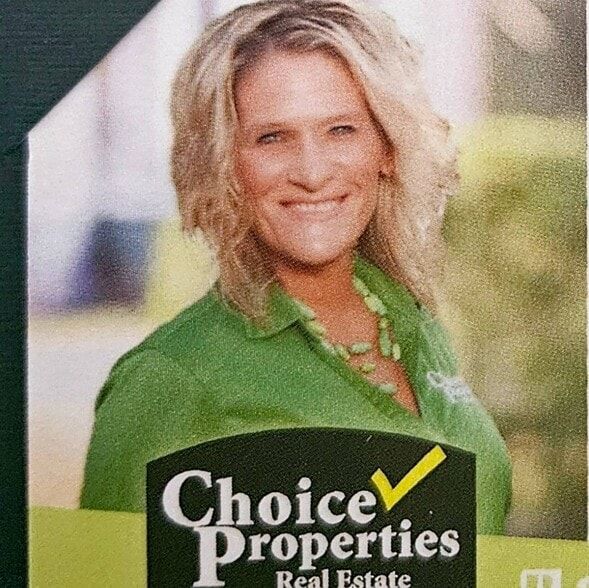 Land Listing Agent Photo