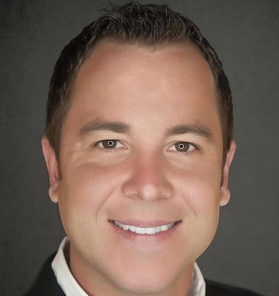 Land Listing Agent Photo