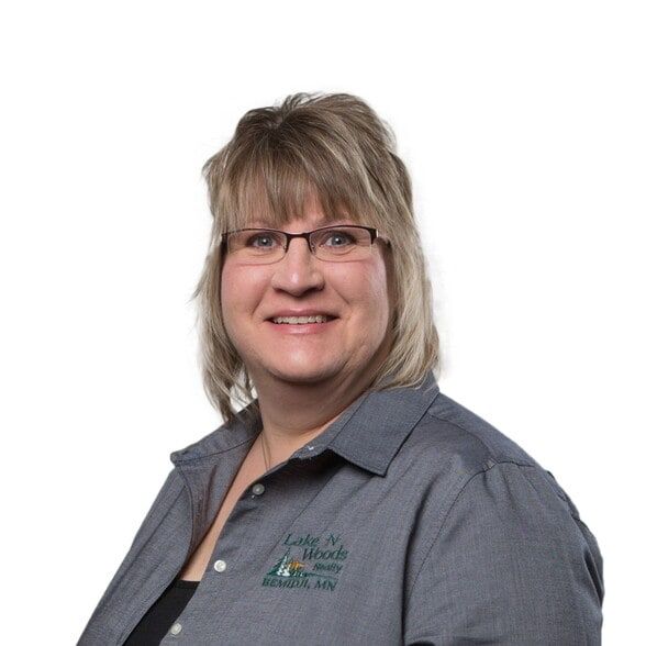 Land Listing Agent Photo