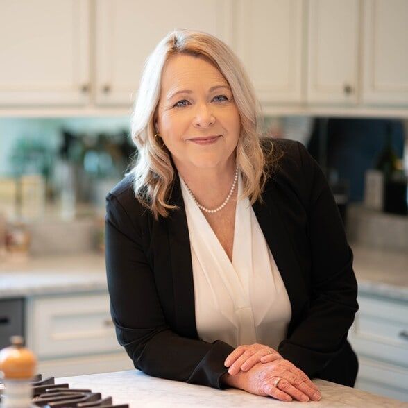 Land Listing Agent Photo