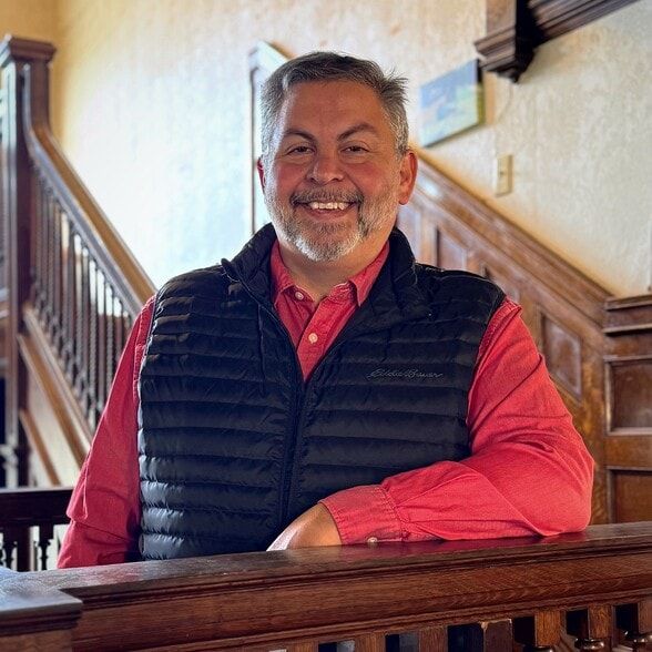 Land Listing Agent Photo