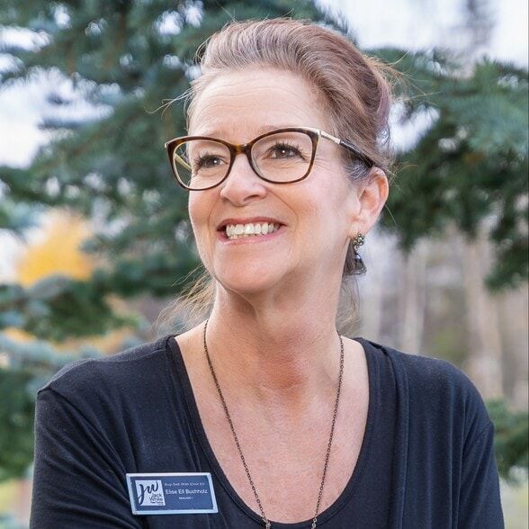 Land Listing Agent Photo