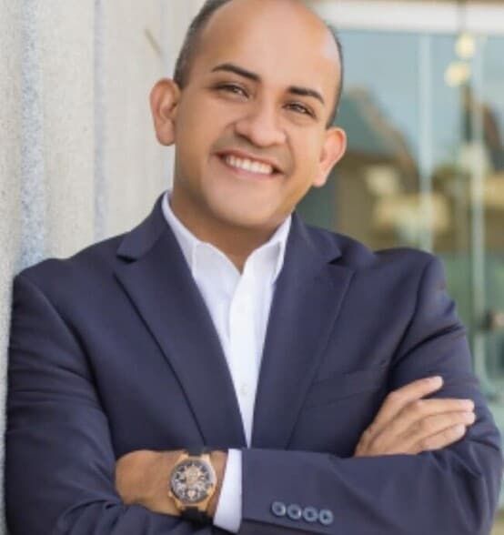 Land Listing Agent Photo