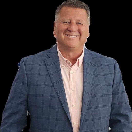 Land Listing Agent Photo