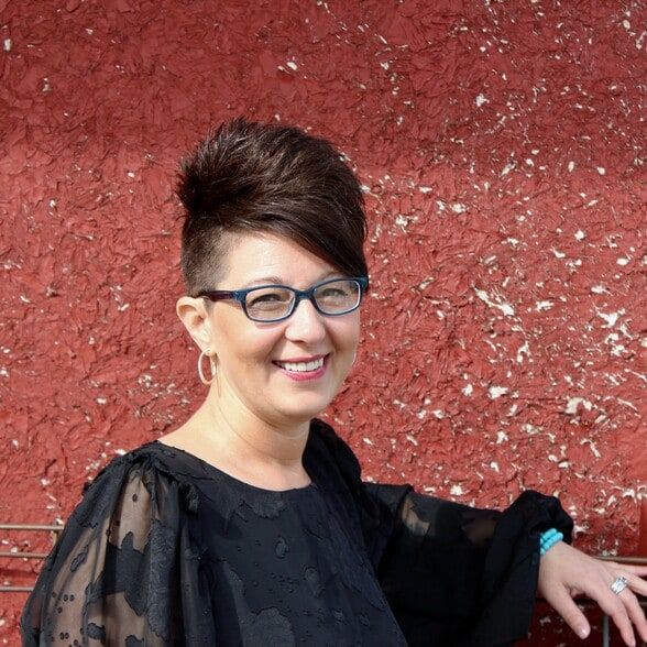 Land Listing Agent Photo