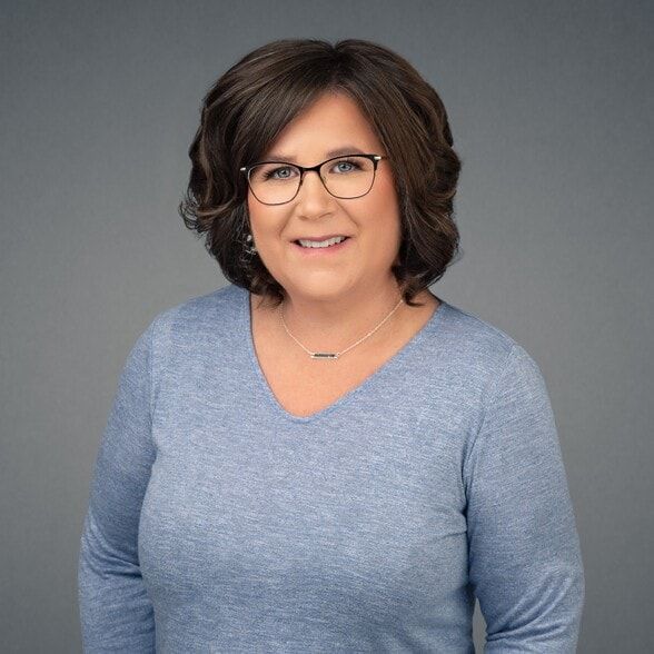 Land Listing Agent Photo