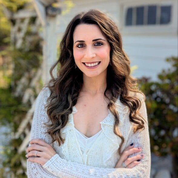 Land Listing Agent Photo