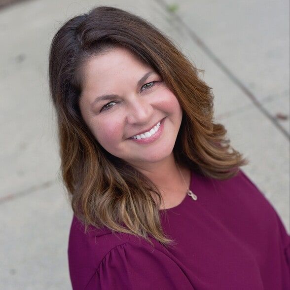 Land Listing Agent Photo