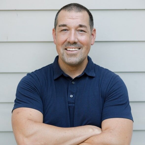 Land Listing Agent Photo