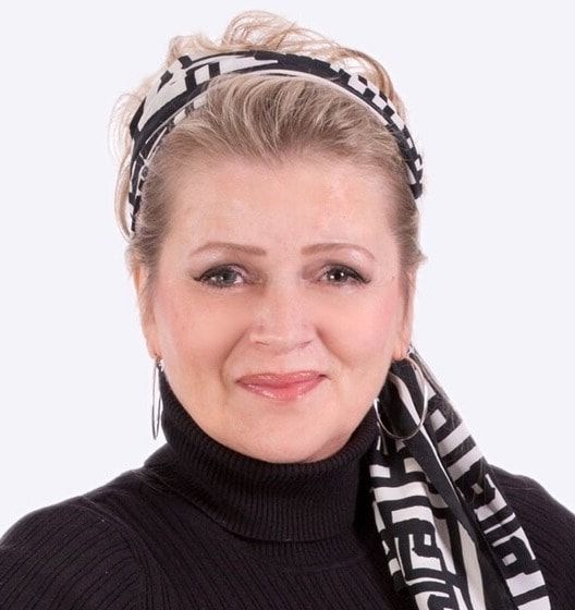 Land Listing Agent Photo