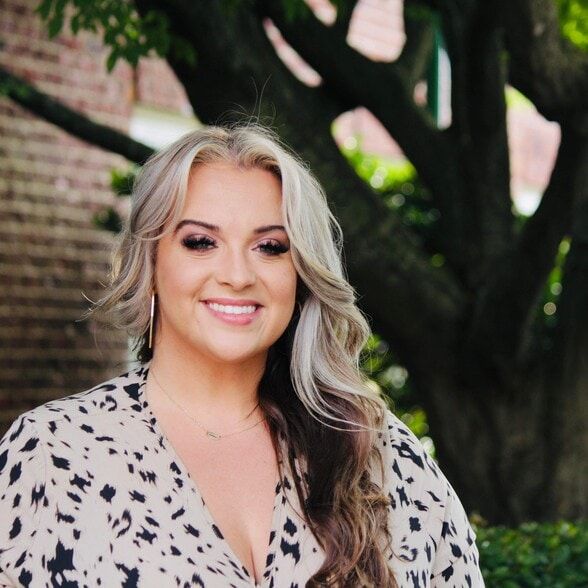 Land Listing Agent Photo