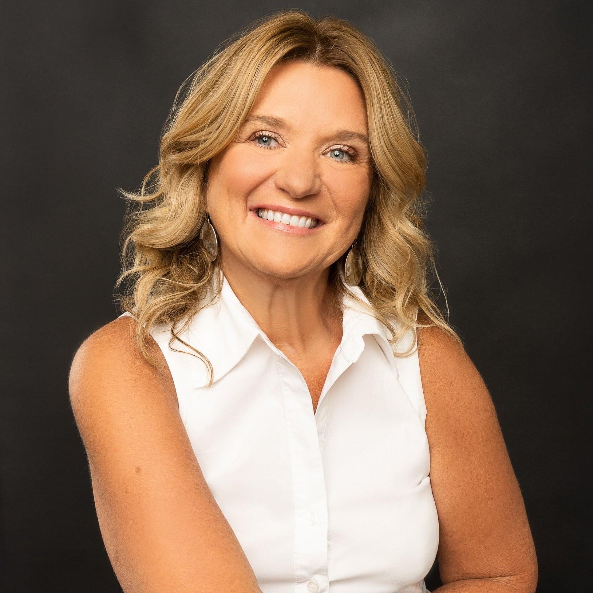 Land Listing Agent Photo