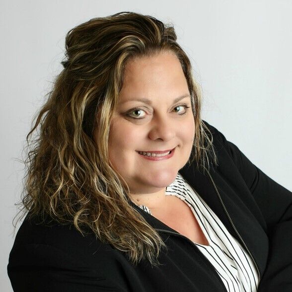 Land Listing Agent Photo