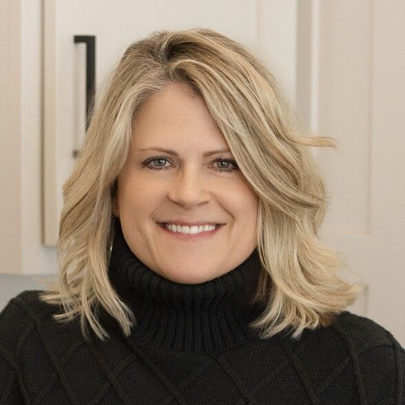 Land Listing Agent Photo