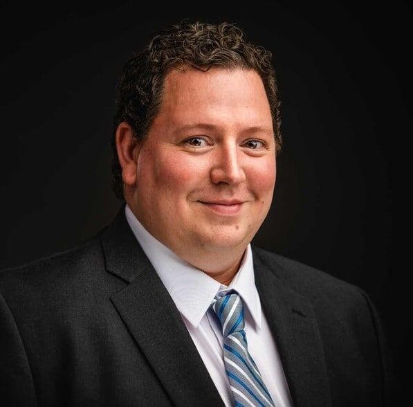 Land Listing Agent Photo