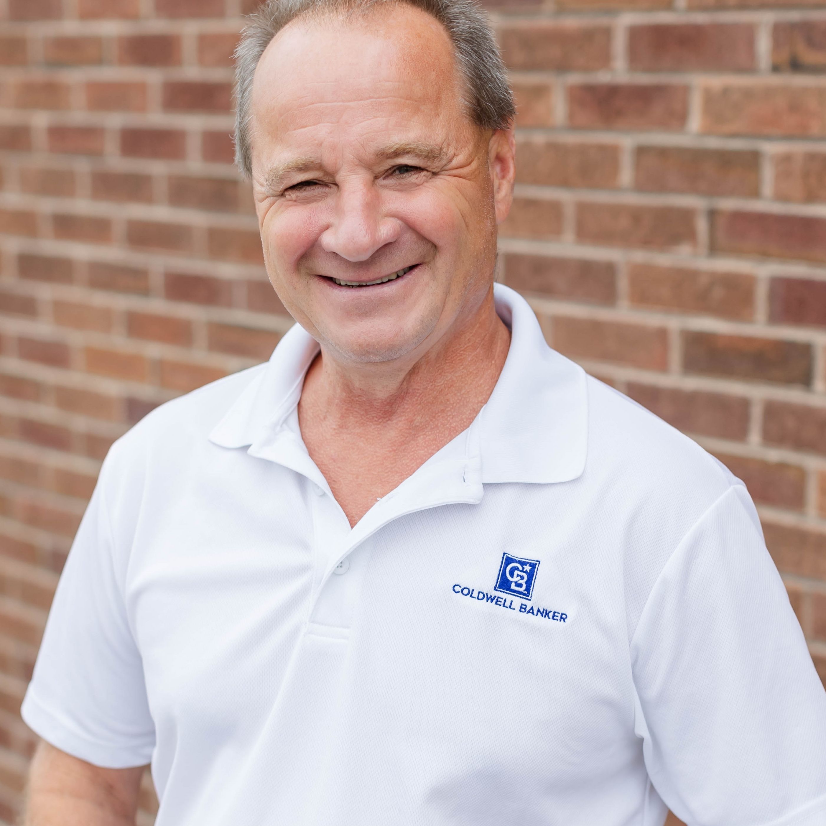 Land Listing Agent Photo