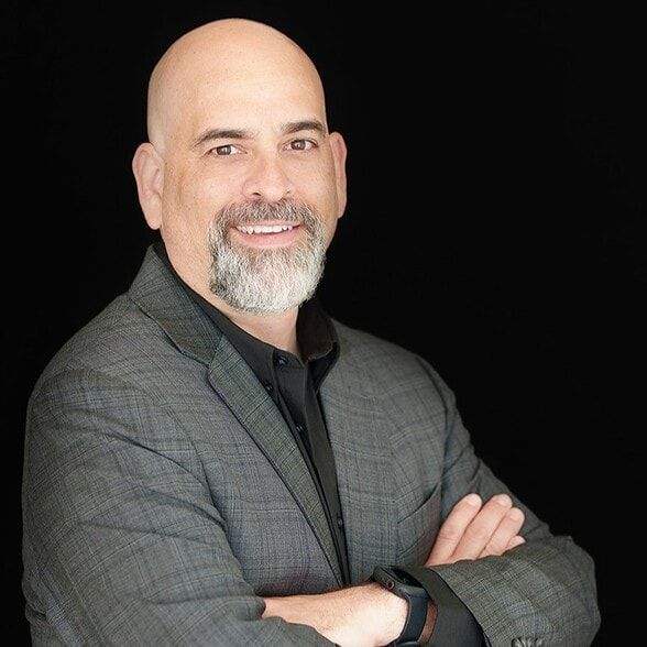 Land Listing Agent Photo