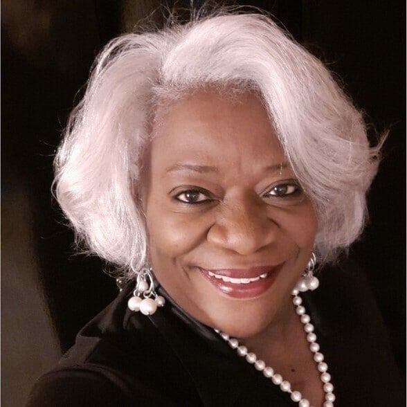 Land Listing Agent Photo