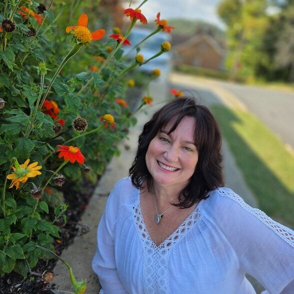 Land Listing Agent Photo